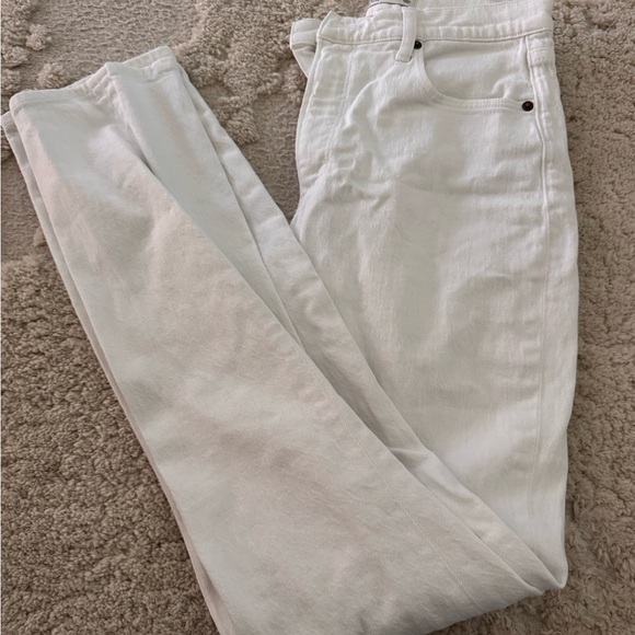 Abercrombie & Fitch Denim - Abercrombie & Fitch White Ultra High-Rise Slim Straight Jeans